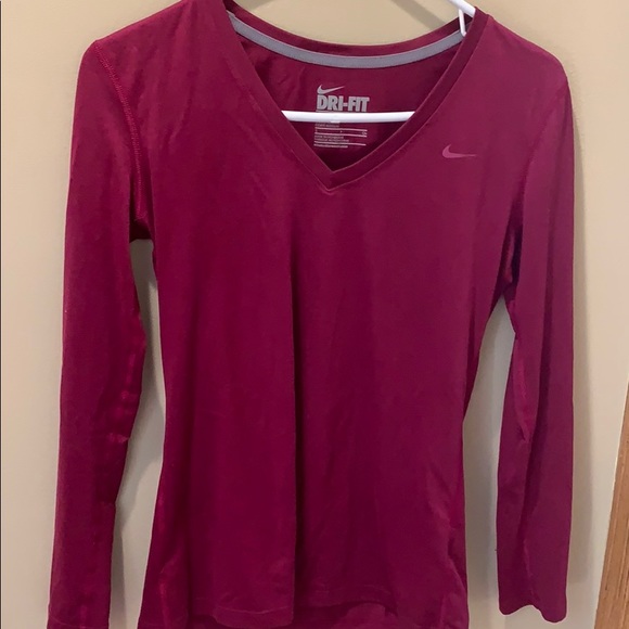 Nike shirt - Picture 3 of 4